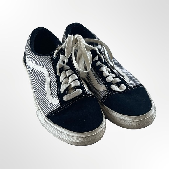 Vans Other - Vans federal BMX Black and White Sneakers in size 9